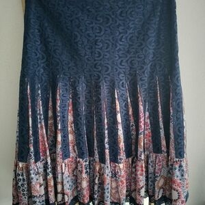 Chic Navy and Floral A-Line Skirt